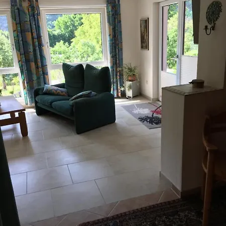 Ferienwohnung Schmell Burgen (Mayen-Koblenz)